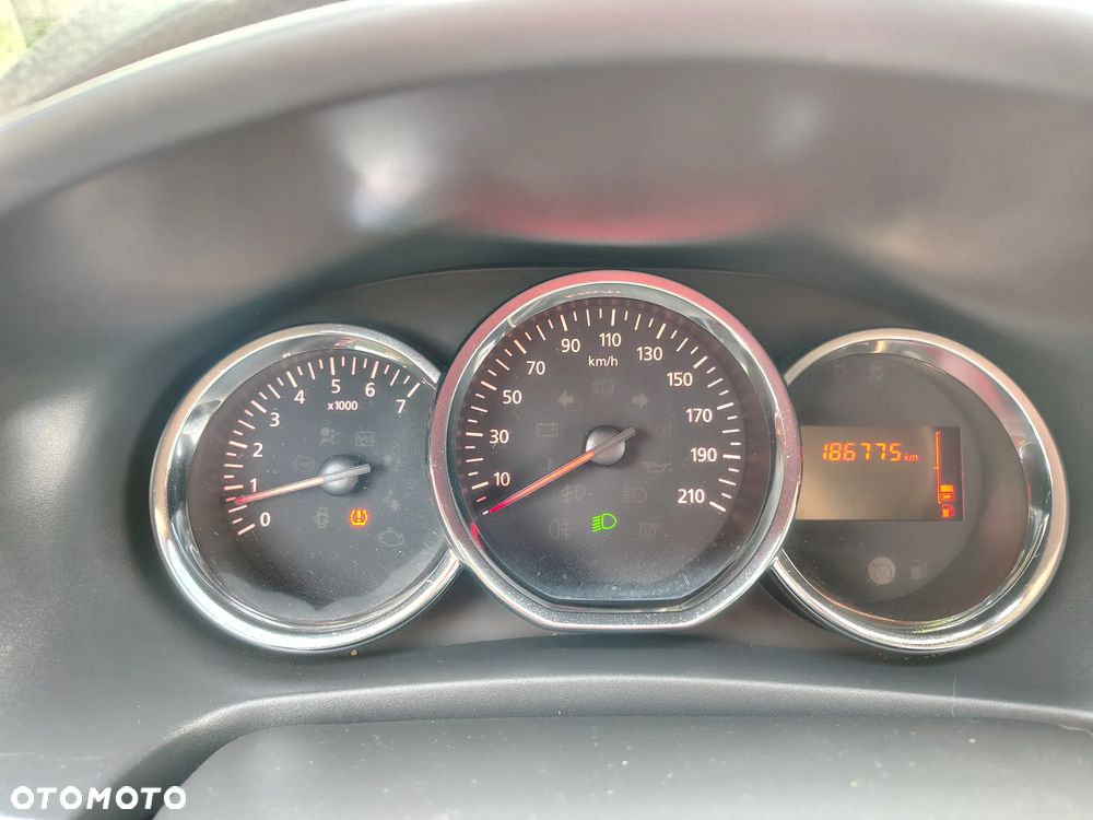 Dacia Logan 1.2 16V Access EU6 - 13
