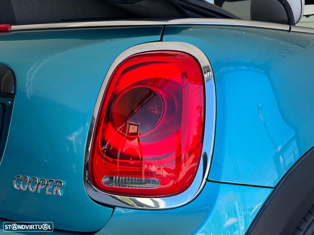MINI Cabrio Cooper Auto. Yours - 17