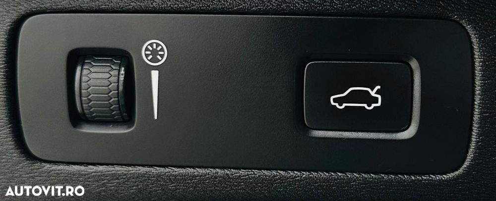 Volvo XC 90 D5 AWD Geartronic Momentum - 13