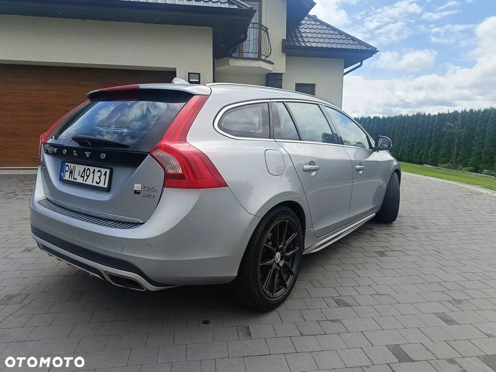 Volvo V60 D6 AWD Plug-in Hybrid Summum - 16