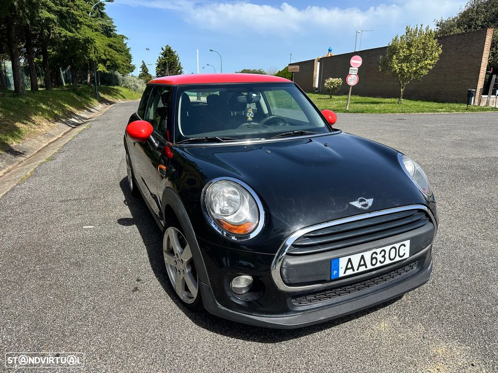 MINI 3 Portas One D - 1