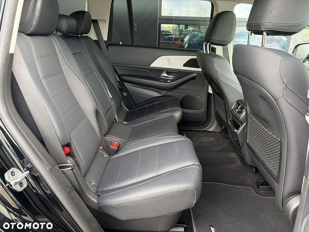 Mercedes-Benz GLS - 15