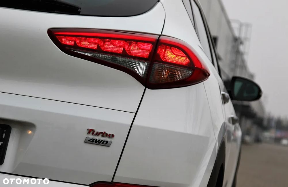 Hyundai Tucson 1.6 T-GDI Premium 4WD DCT - 10