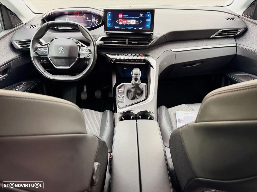 Peugeot 3008 1.2 PureTech Allure Pack - 4