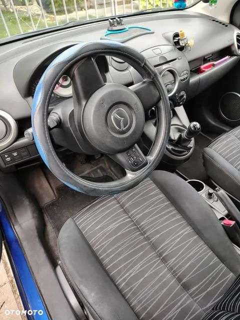 Mazda 2 - 9