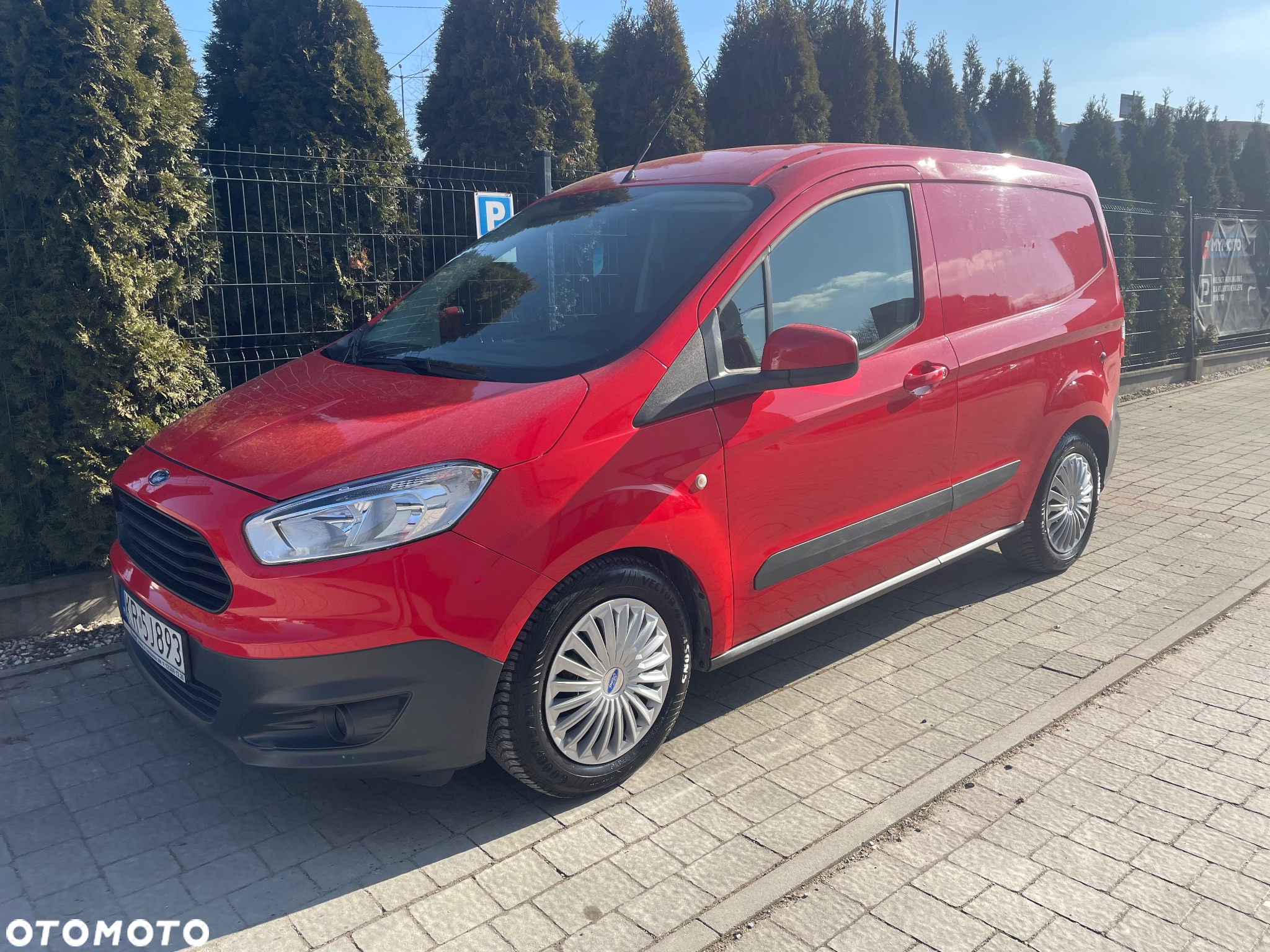 Ford Transit Courier - 2