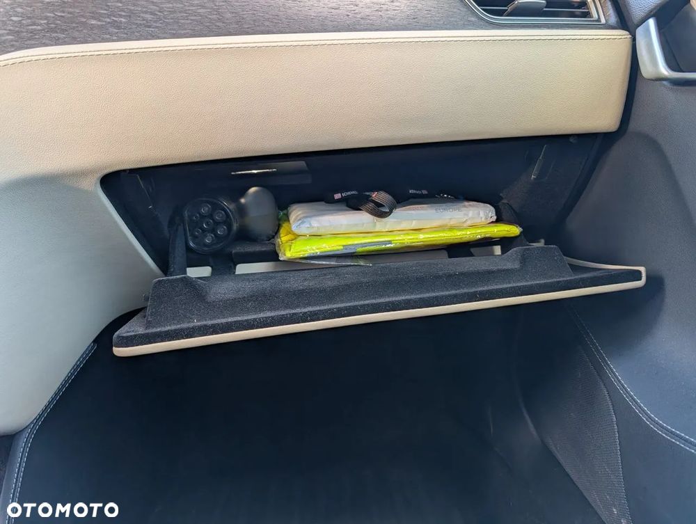 Tesla Model S 85 - 18