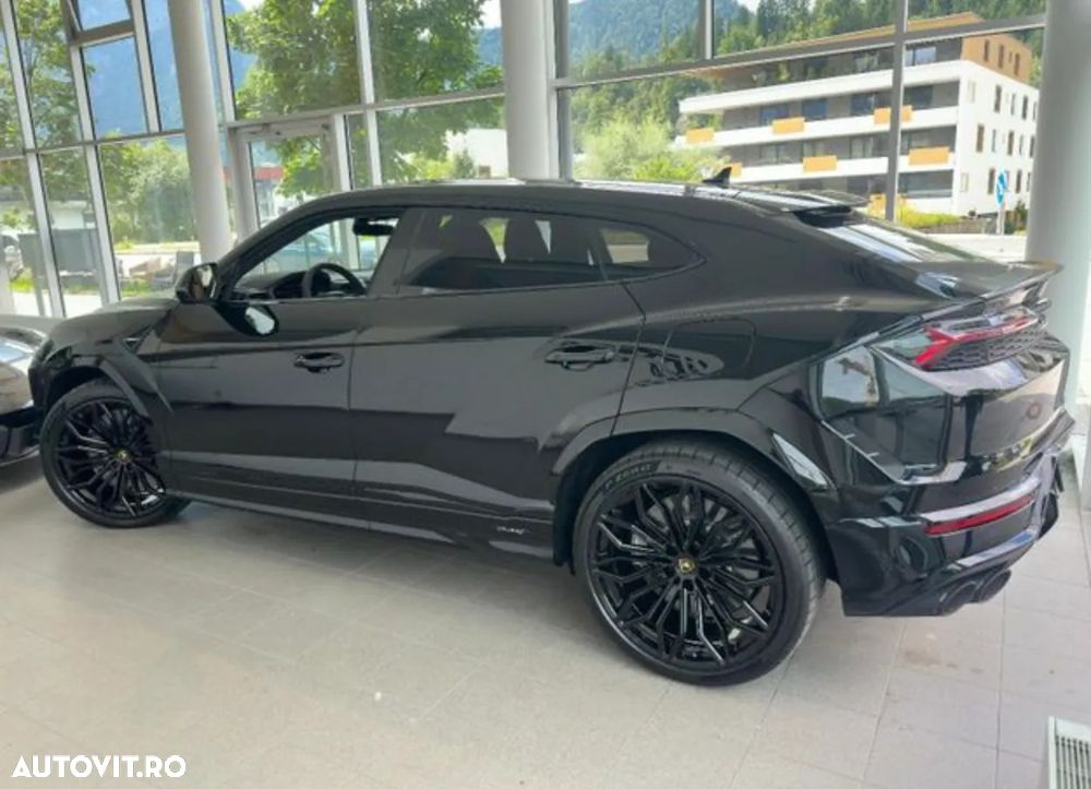 Lamborghini URUS - 4