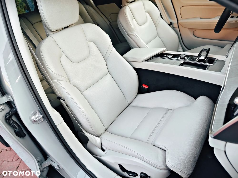 Volvo V60 Cross Country B4 D AWD Ultimate - 21