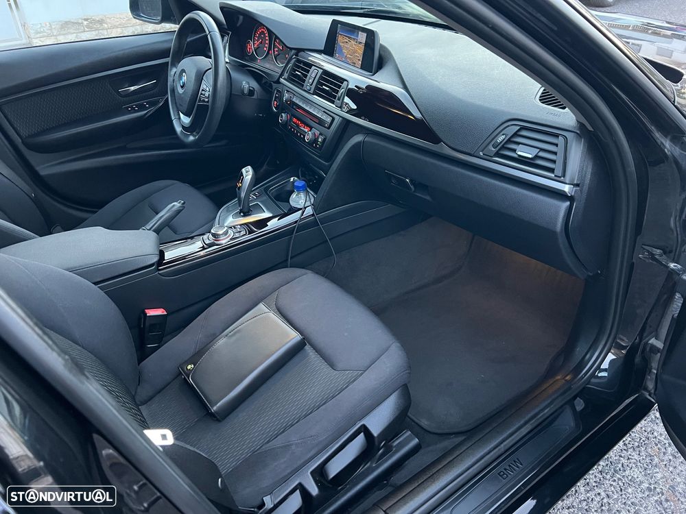BMW 320 d Aut. Efficient Dynamics Edition - 11