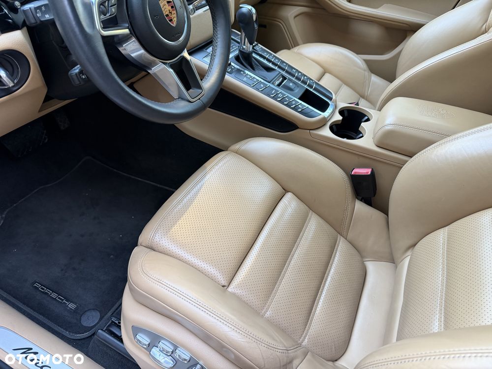 Porsche Macan GTS PDK - 29