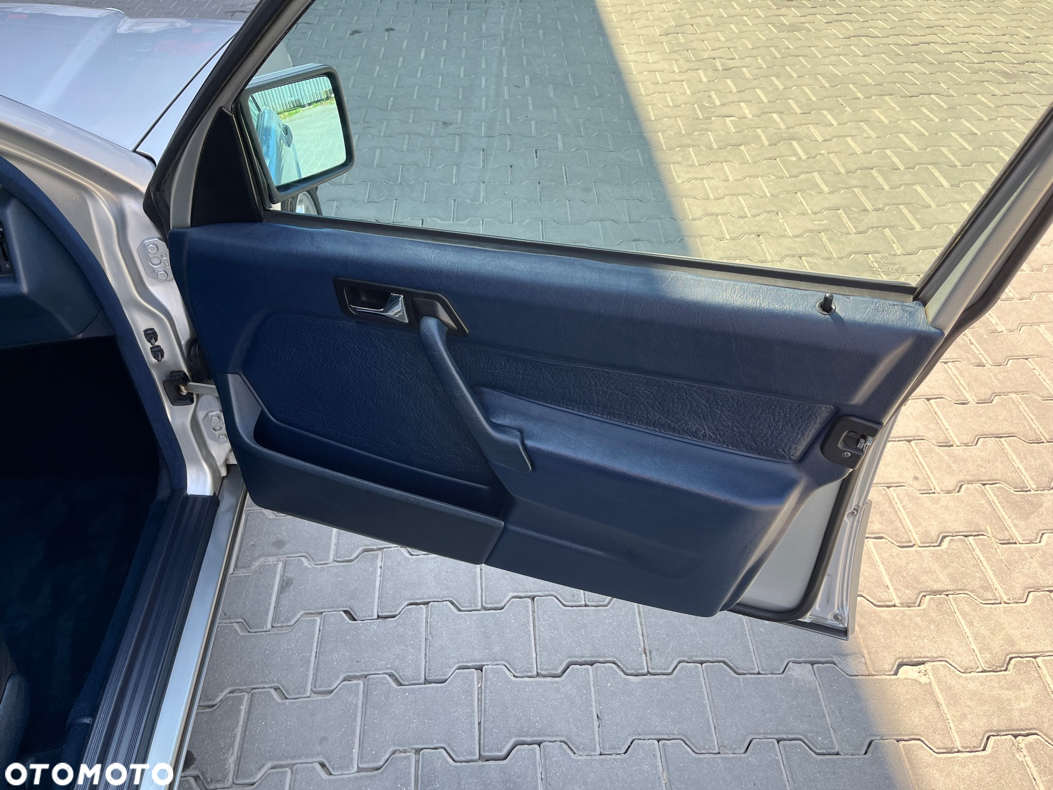 Mercedes-Benz W201 (190) - 20