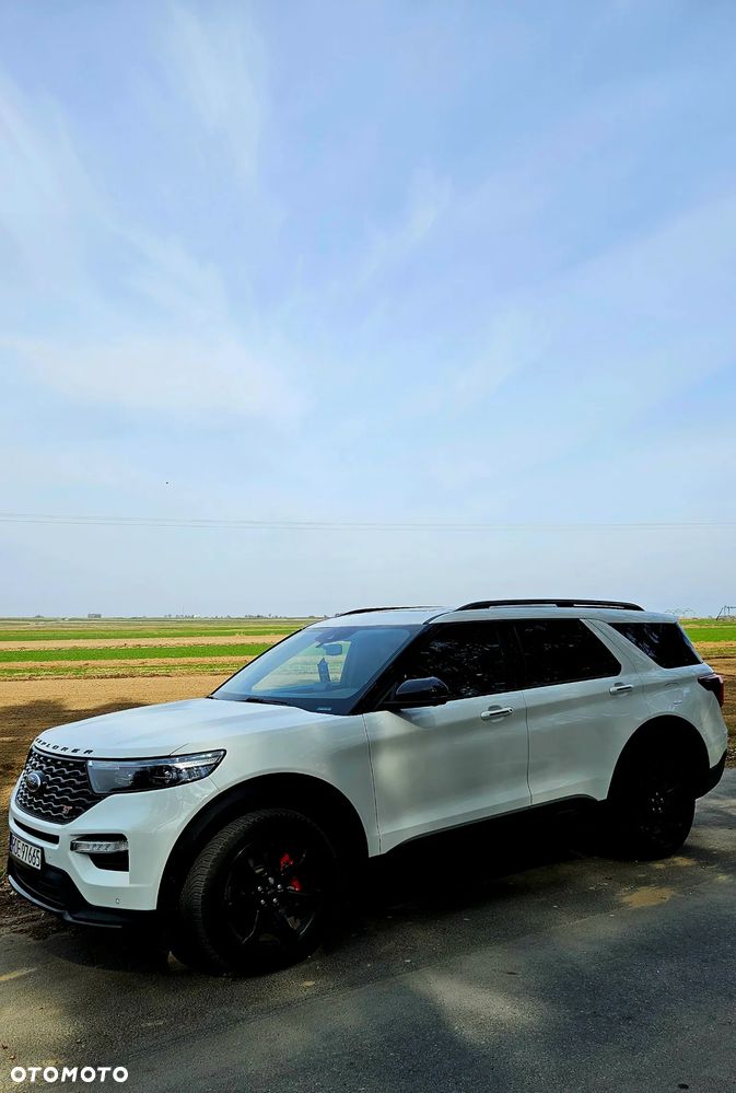 Ford Explorer - 3