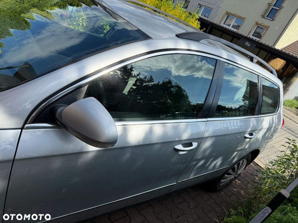 Volkswagen Passat 2.0 TDI Comfortline - 9