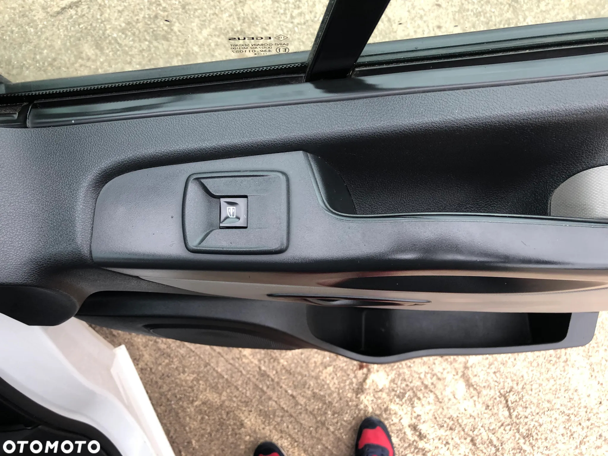 Renault TRAFIC - 8