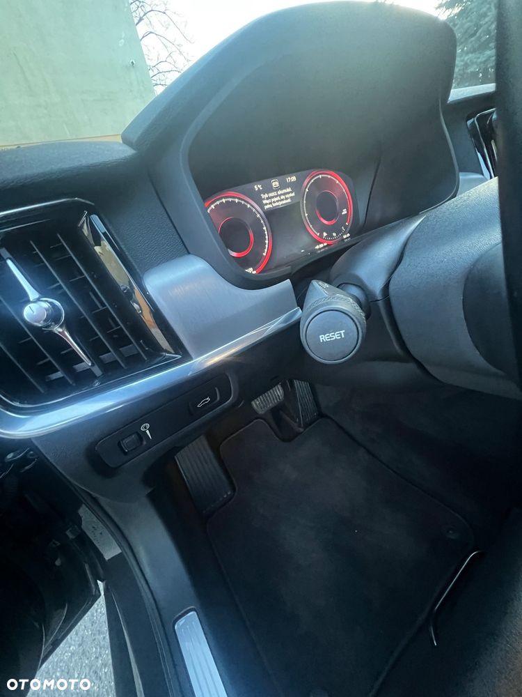 Volvo V90 D3 Geartronic Momentum - 24