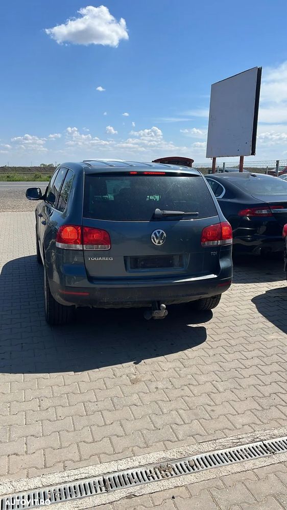 Dezmembram Volkswagen Touareg 2.5 TDI Aut an fabr. 2006 - 3