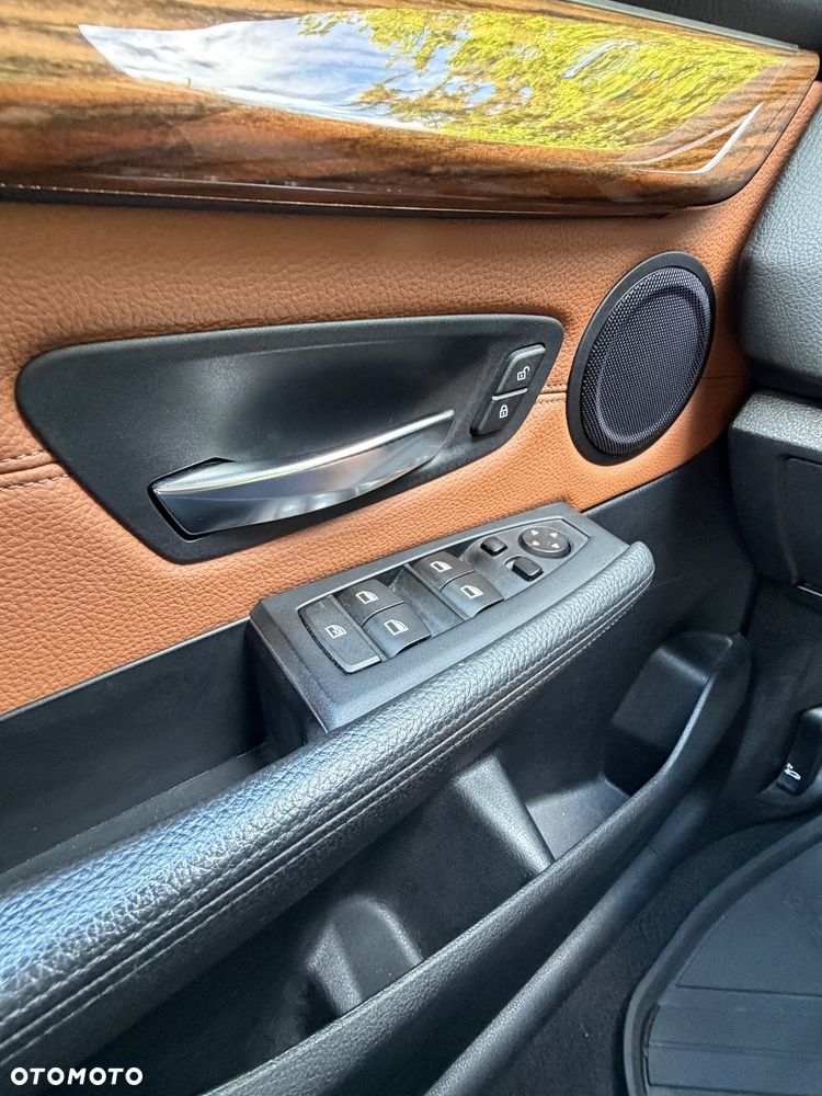 BMW Seria 2 218d Luxury Line - 19