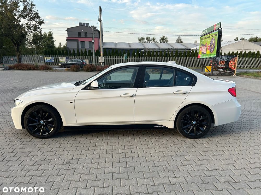 BMW Seria 3 328i xDrive - 3