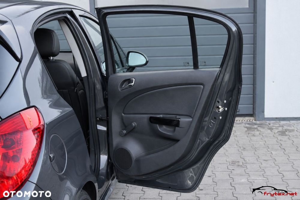 Opel Corsa - 22