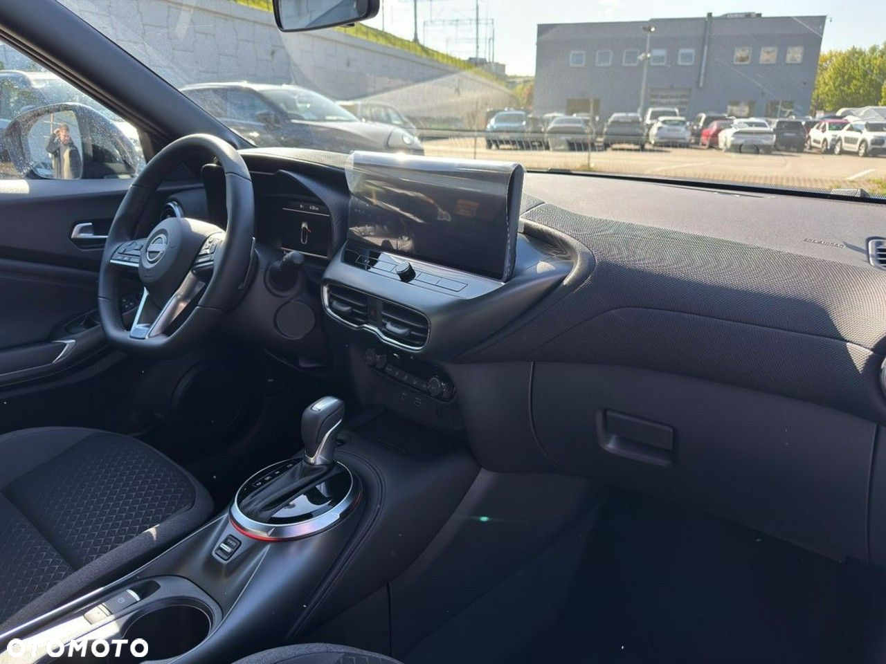 Nissan Juke 1.0 DIG-T N-Connecta DCT - 12