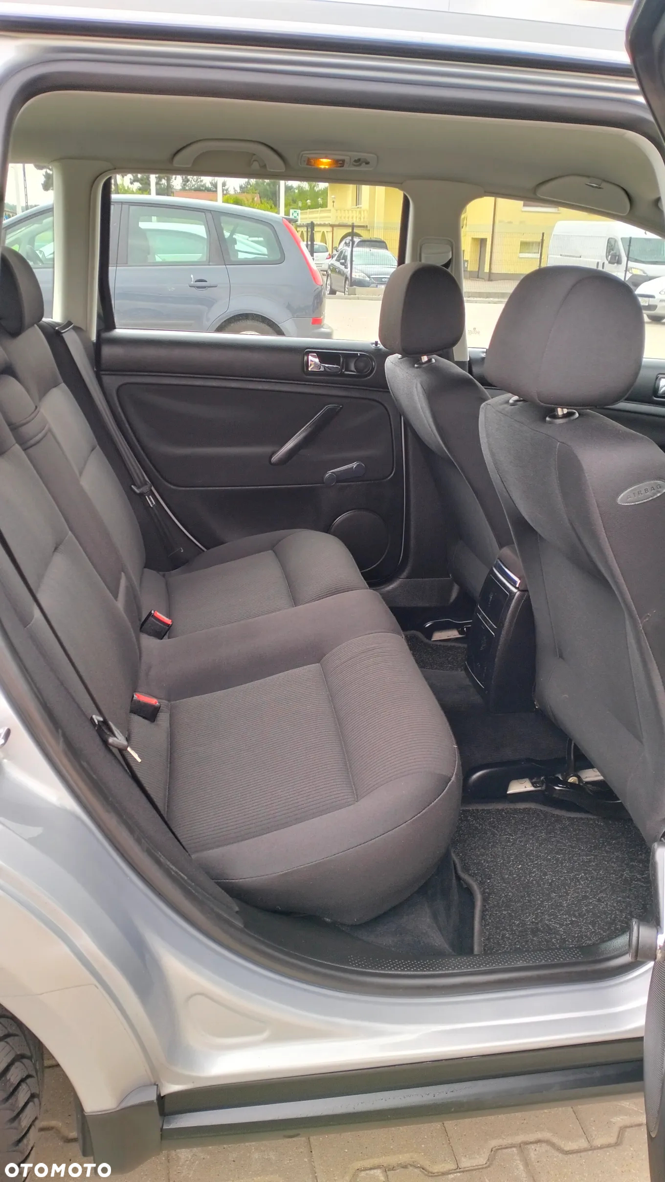 Volkswagen Passat - 16