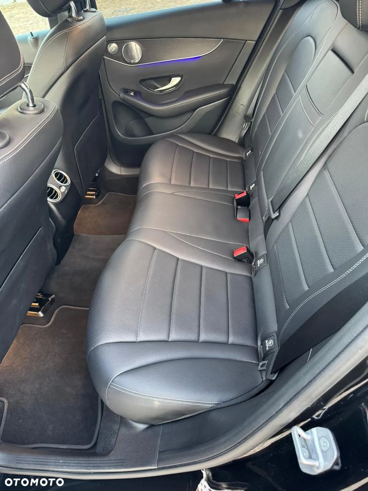 Mercedes-Benz GLC 300 4Matic 9G-TRONIC - 10