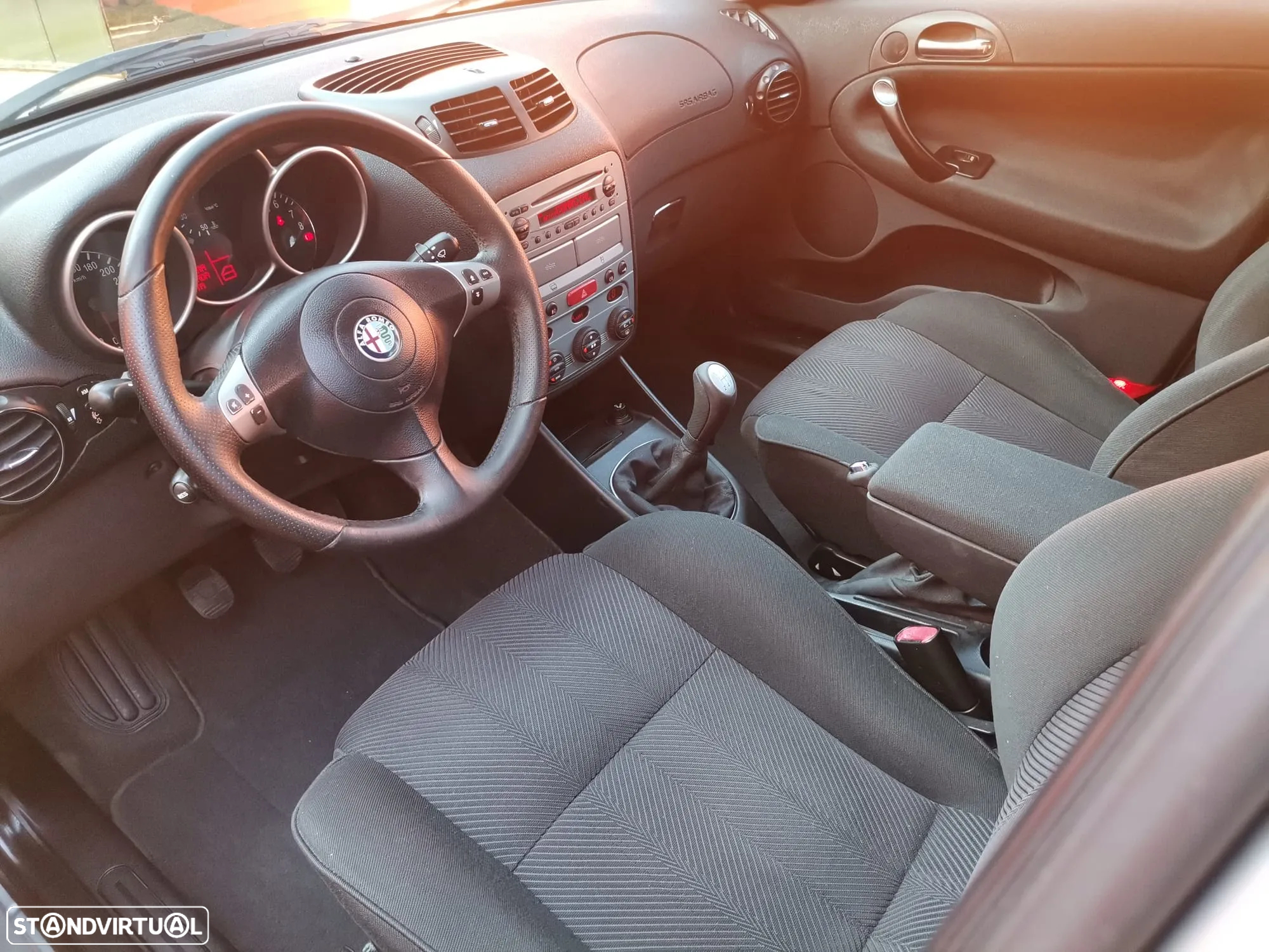 Alfa Romeo 147 1.6 TS Distinctive - 8