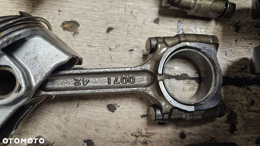 Kawasaki Z900 Z 900 WAŁ KORBOWY  TŁOKI TŁOK PANEWKI - 11