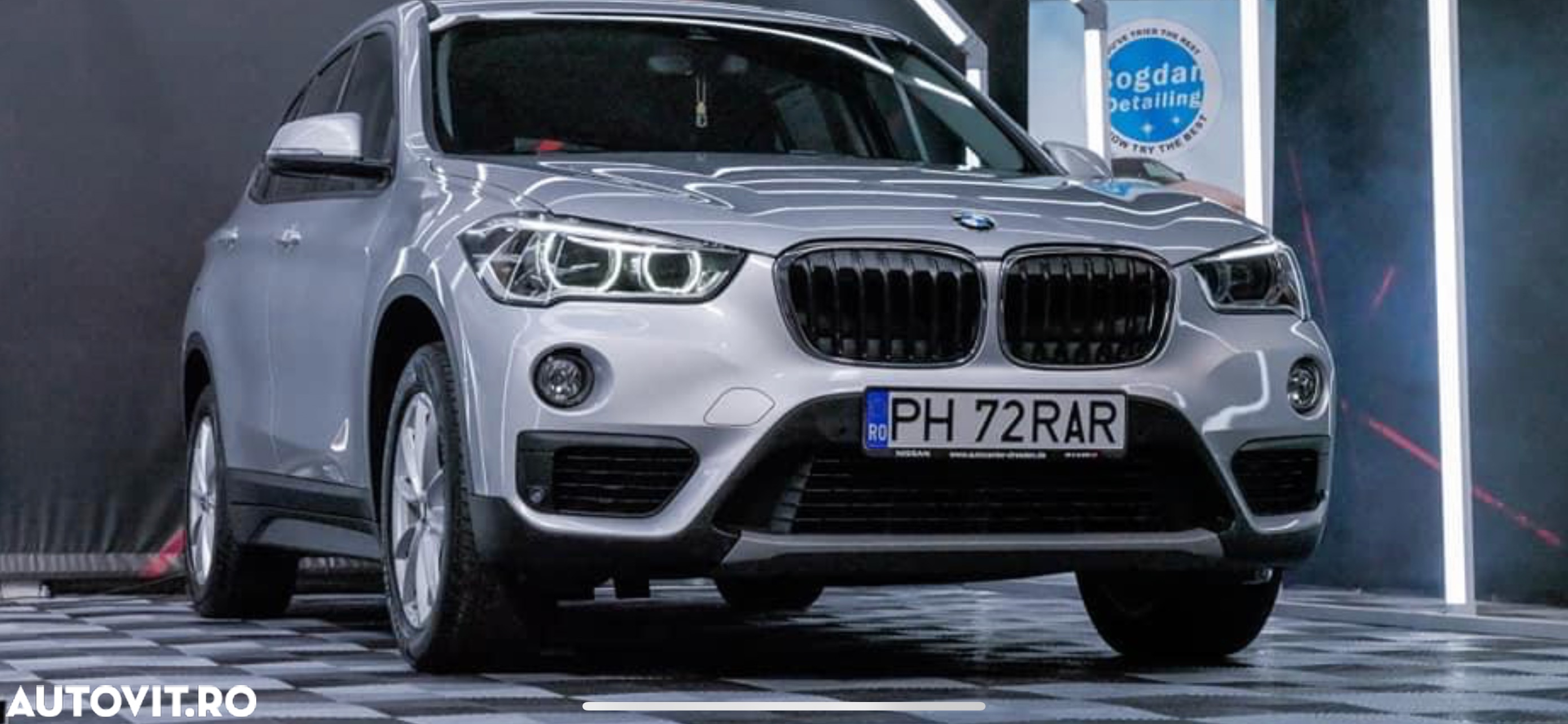 BMW X1 xDrive20i AT Standard - 4