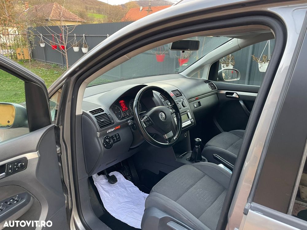 Volkswagen Touran 2.0 TDI DPF Cross - 5