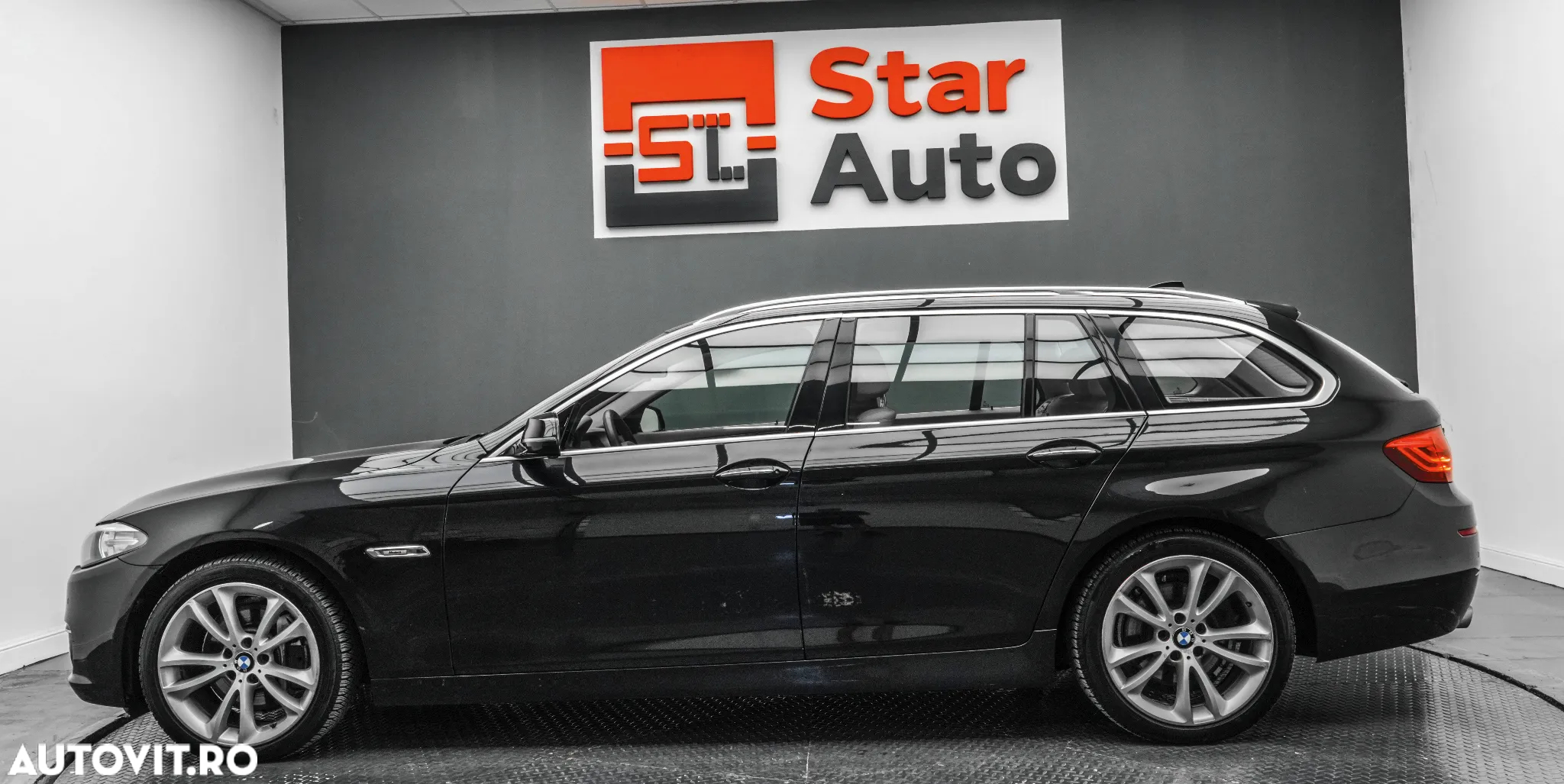 BMW Seria 5 525d xDrive Touring - 9