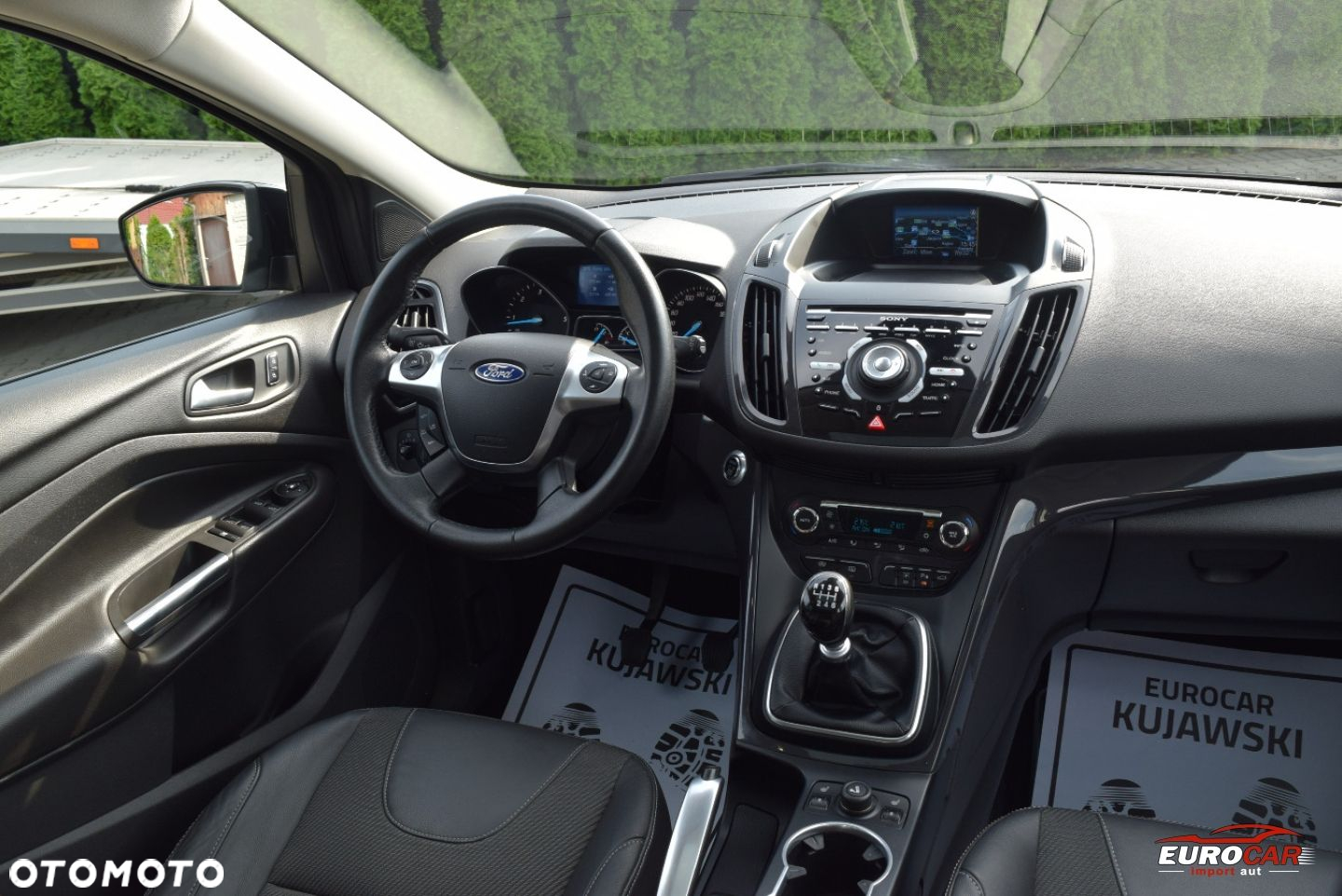 Ford Kuga 2.0 TDCi 2x4 Titanium - 14