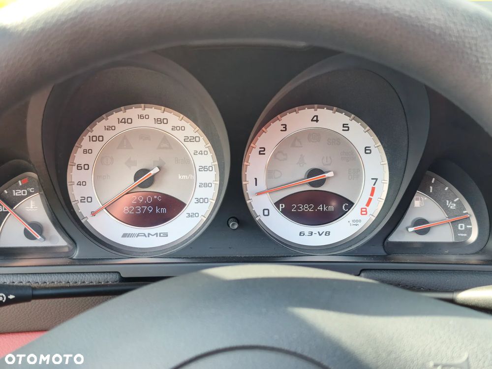Mercedes-Benz SL 63 AMG SPEEDSHIFT MCT - 29