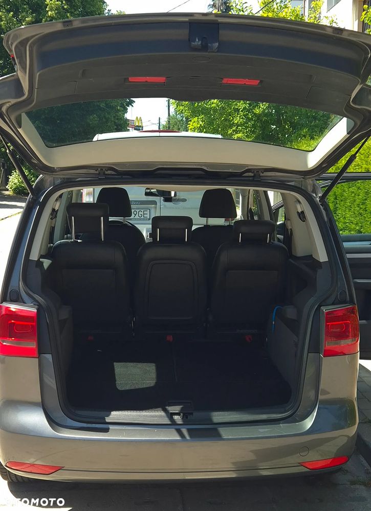 Volkswagen Touran 1.6 TDI DPF Trendline DSG - 9