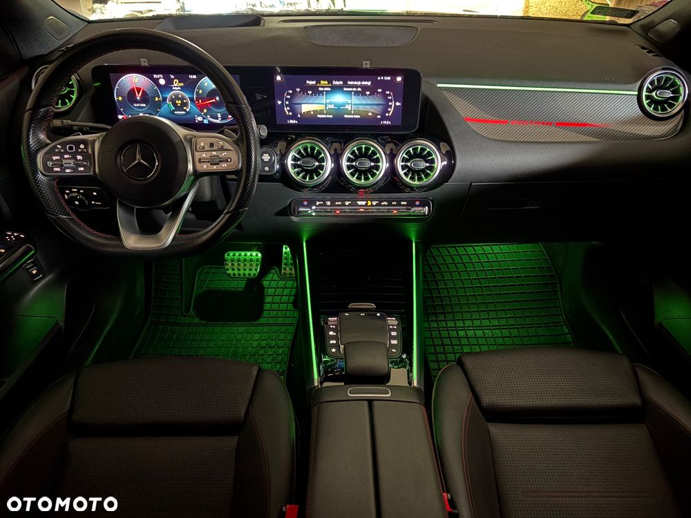 Mercedes-Benz GLA 200 4-Matic Edition 1 - 18