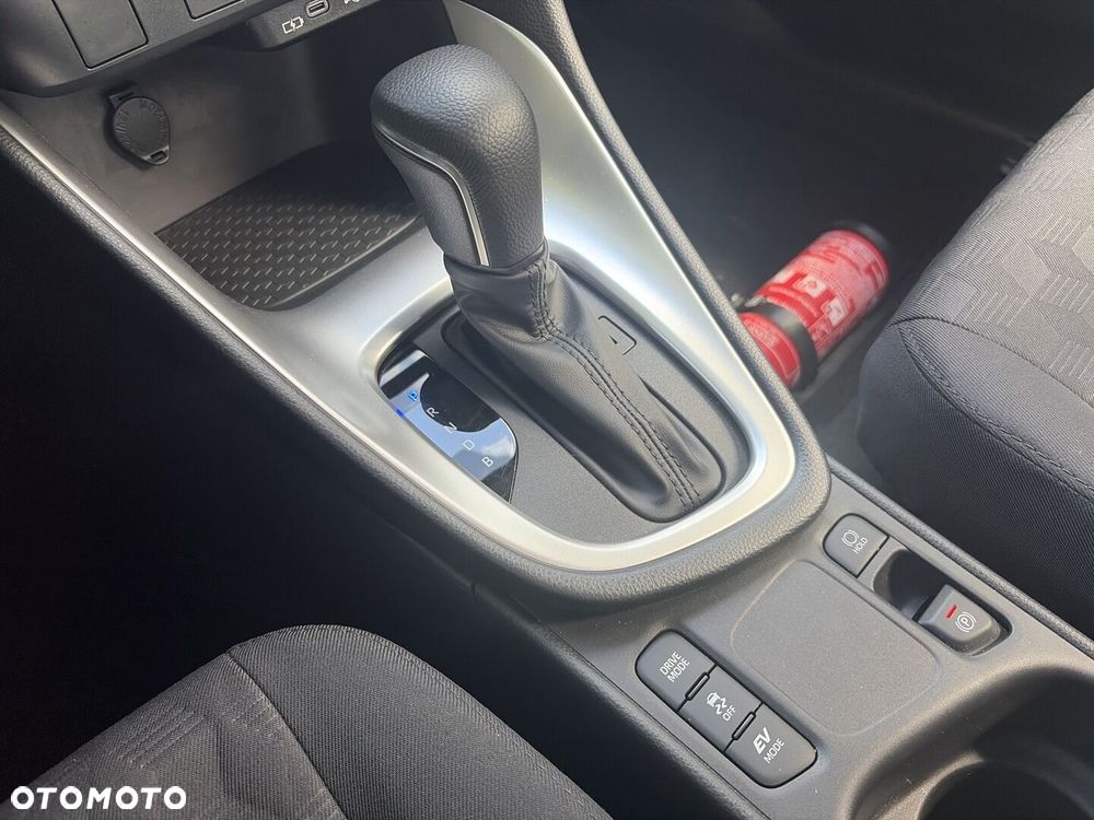 Toyota Yaris - 17