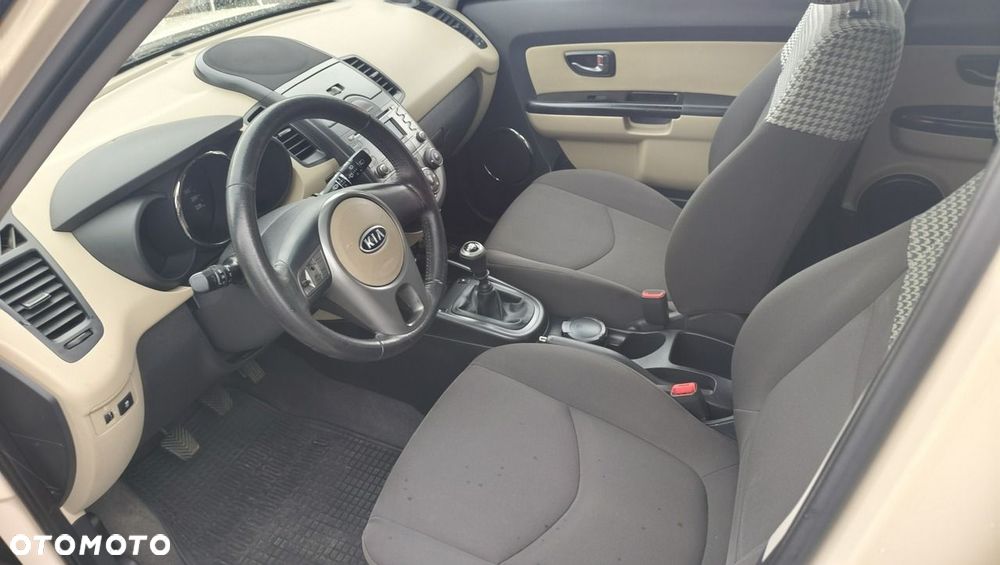 Kia Soul 1.6 CVVT - 9