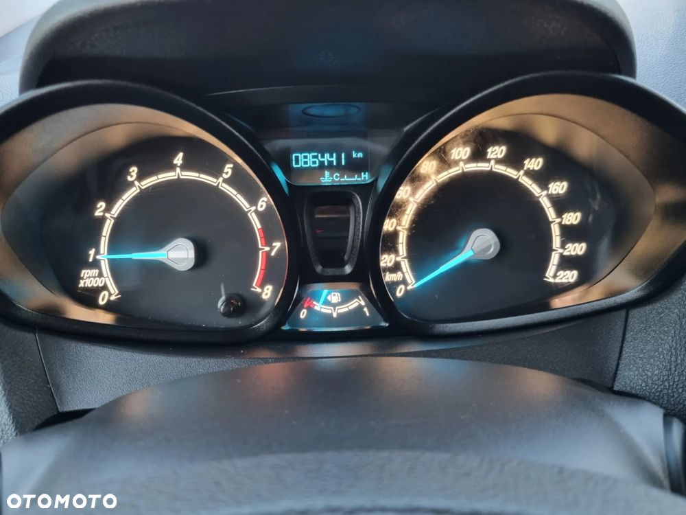 Ford TRANSIT COURIER - 31