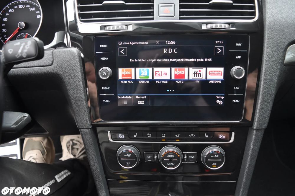 Volkswagen Golf 1.6 TDI Join - 31