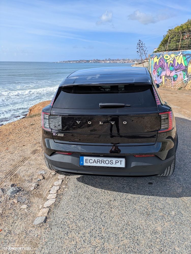 Volvo EX30 Single Motor Extended Range RWD Ultra - 4