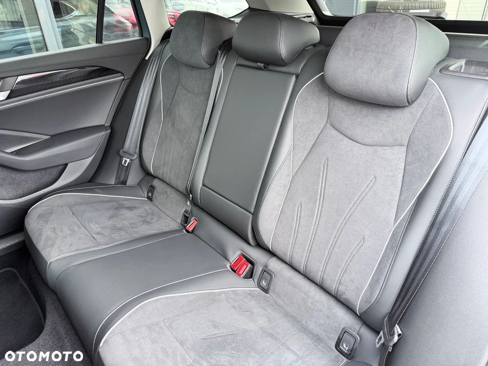 Volkswagen Passat Variant 1.5 TSI ACT mHEV Business DSG - 30