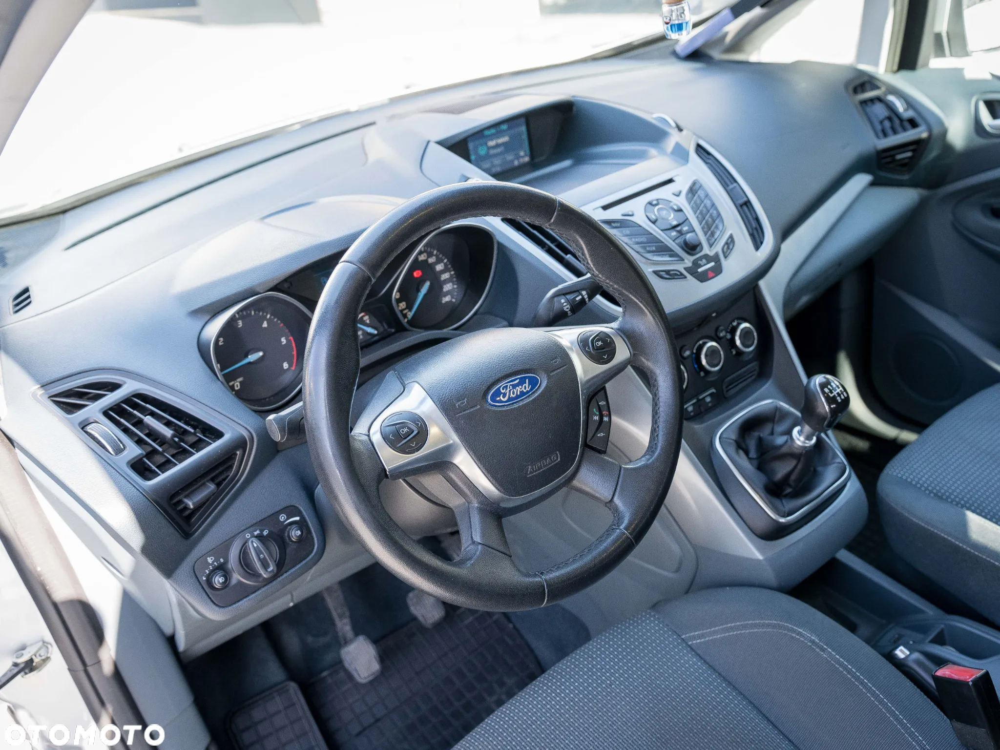 Ford C-MAX 2.0 TDCi Edition - 18