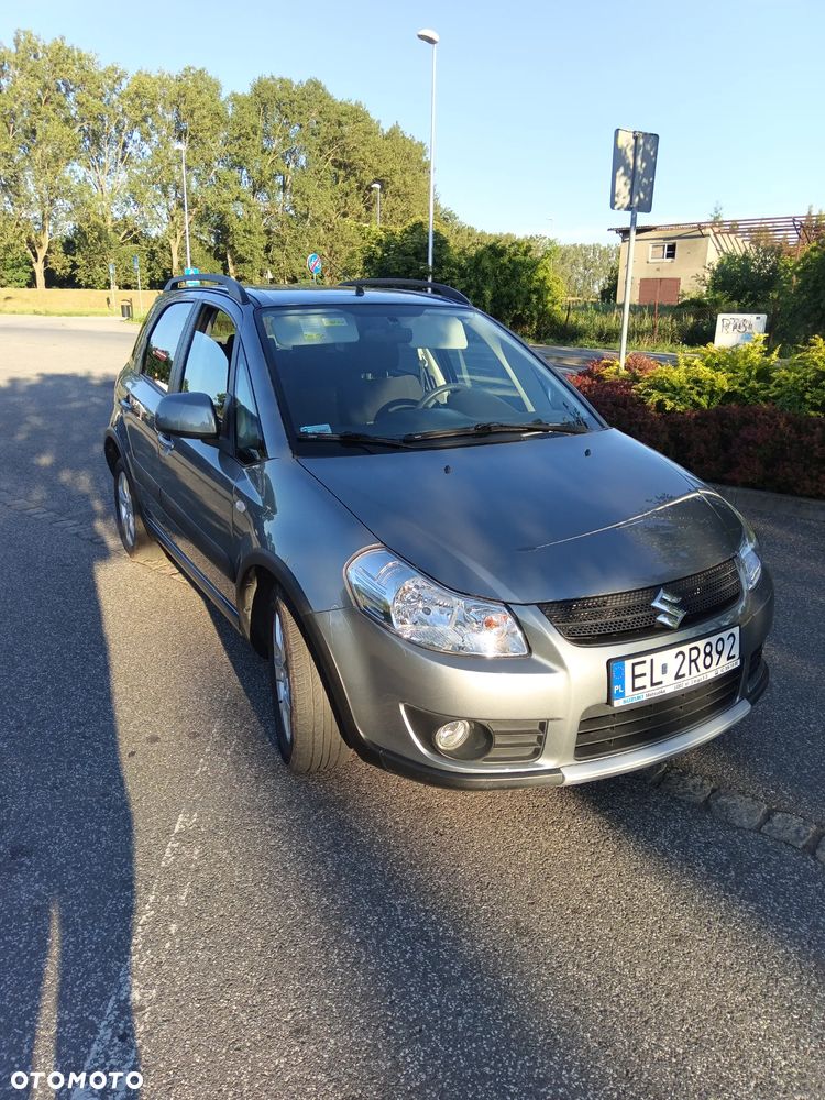 Suzuki SX4 1.6 Comfort 4WD - 1