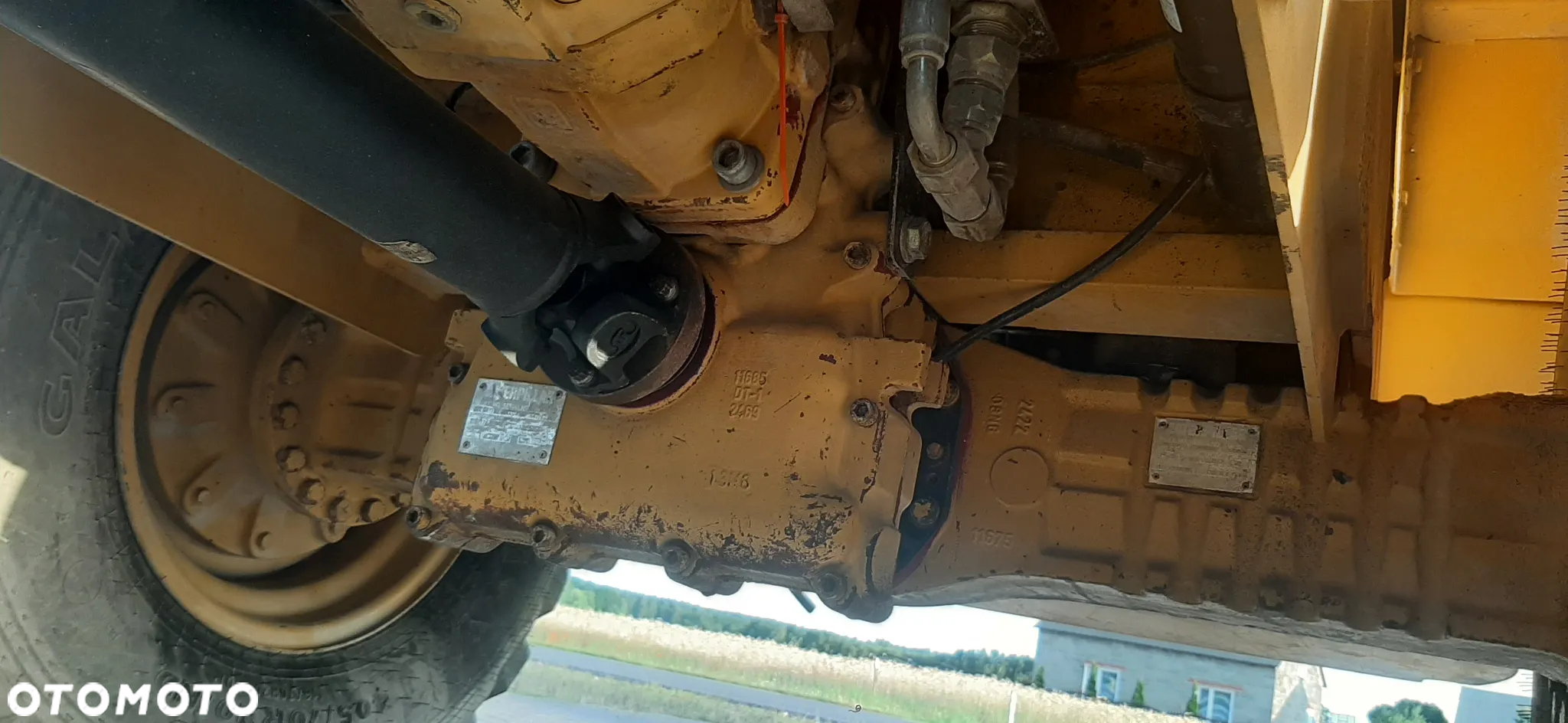 Caterpillar 908 - 11