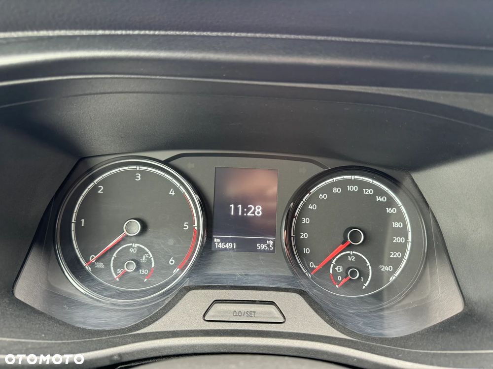 Volkswagen Transporter LONG L2 - 16