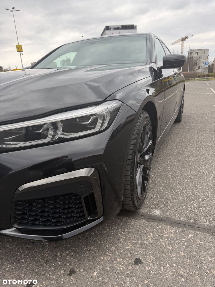 BMW Seria 7 740Li sport - 13