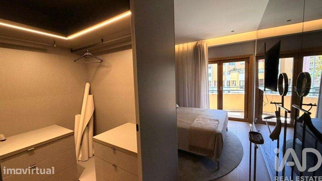 Apartamento T3 em Carnide de 132 m2 - Grande imagem: 2/39
