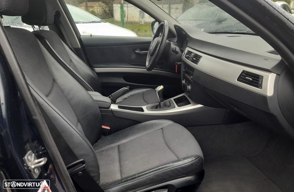 BMW 318 d Touring Sport - 14