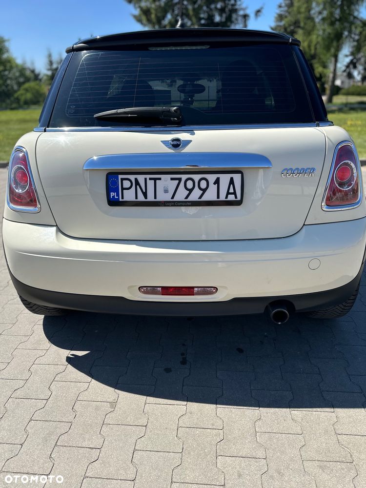 MINI Cooper Standard - 4
